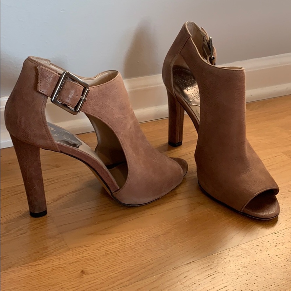 Vince Camuto Peep Toe Heels Size 8.5